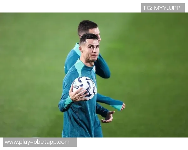 葡萄牙国家队10月集训名单公布C罗领衔众星菲利克斯B费入选坎塞洛缺席 葡萄牙国家队10月集训名单公布C罗领衔众星菲利克斯B费入选坎塞洛缺席