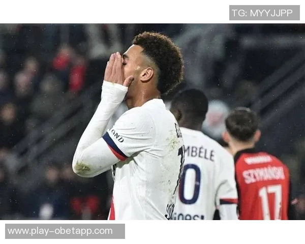 队报:拜仁药厂争夺巴黎17岁中卫姆本巴,球员倾向加盟前者 队报:拜仁药厂争夺巴黎17岁中卫姆本巴,球员倾向加盟前者