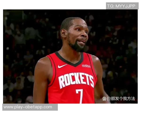 火箭战胜骑士杜兰特与阿门击掌瞬间成胜利海报焦点